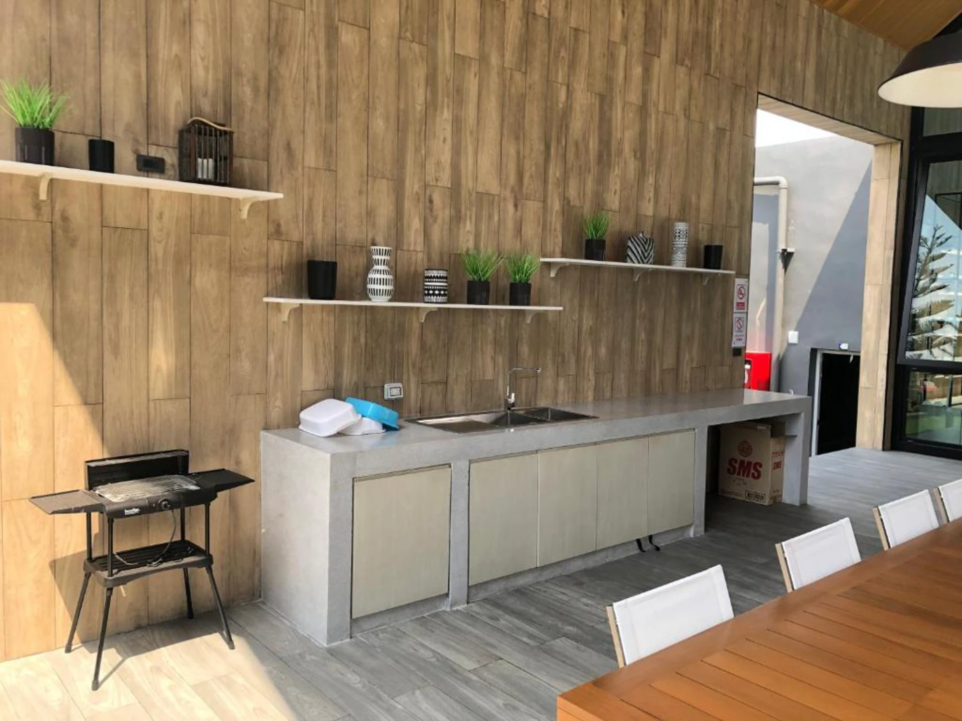For Rent : Chapter One ECO  Close to MRT Huai Khwang Preview 4