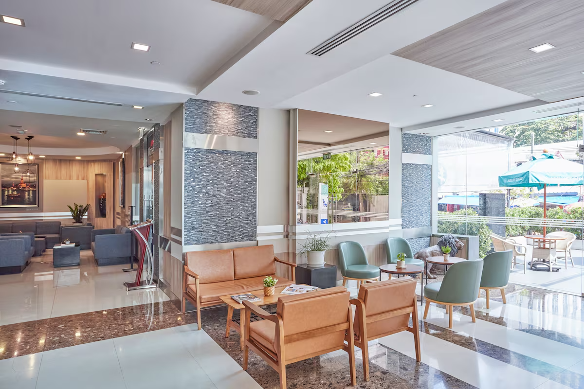 Adelphi Suites Serviced Apartments For Rent Preview 2