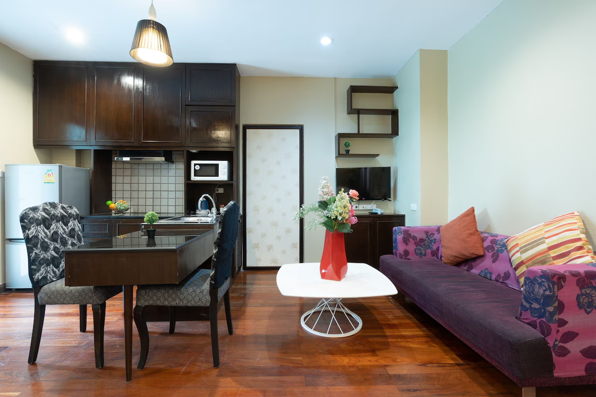 Green View Ekkamai 10 – Service Apartments For Rent Preview 2
