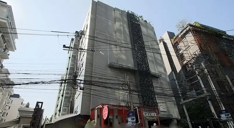Quad Sukhumvit 36 Service Apartment
