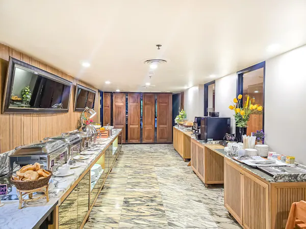 Arcadia Suite Bangkok Service Apartments For Rent Preview 6