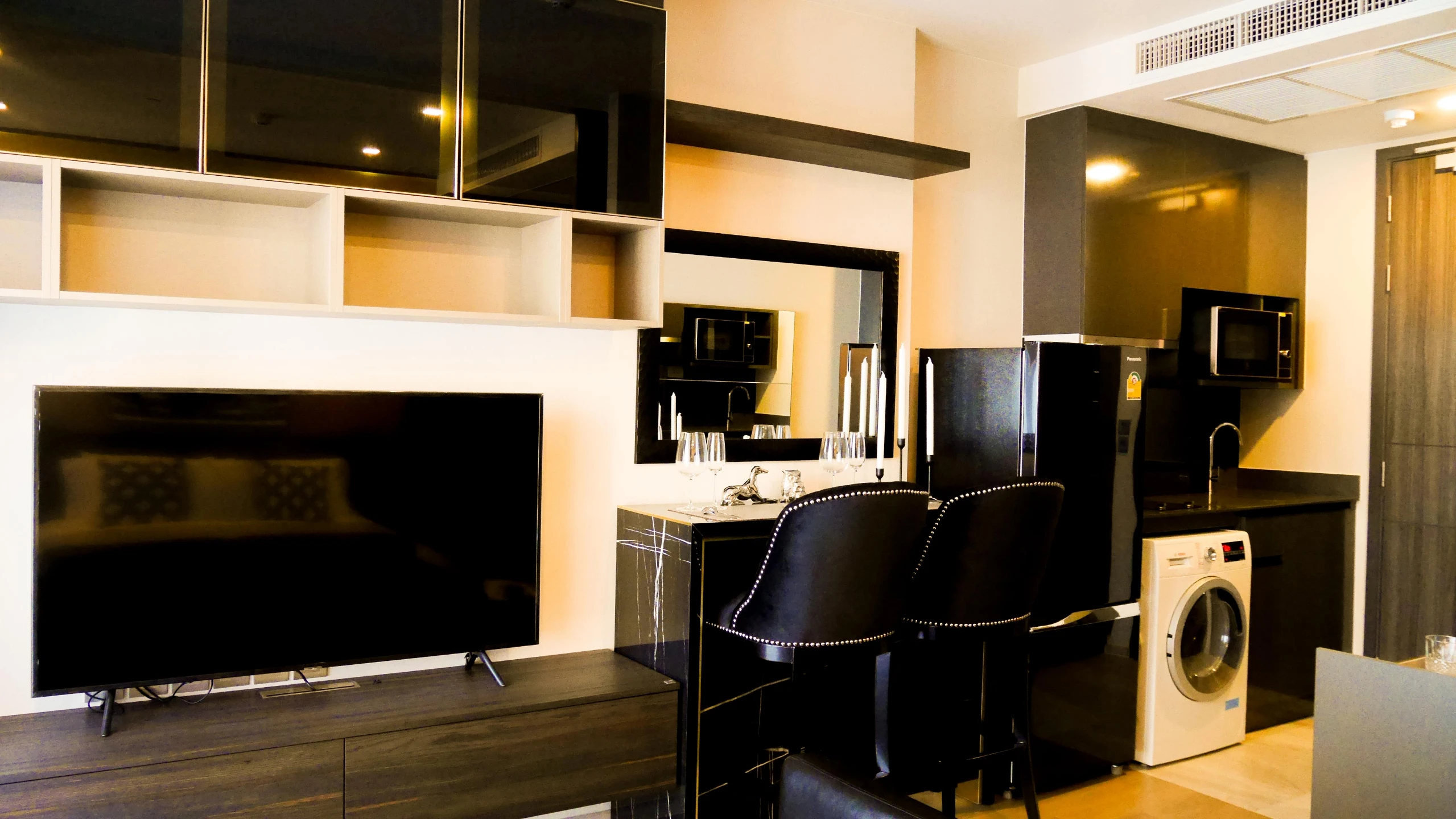 ASHTON Asoke Condo For Rent