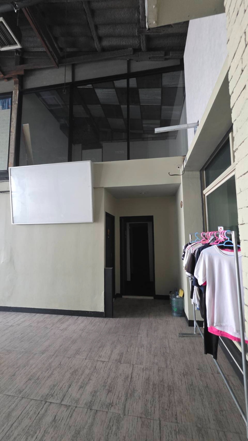 Commercial Space for Rent in Silom-Surawong Preview 3