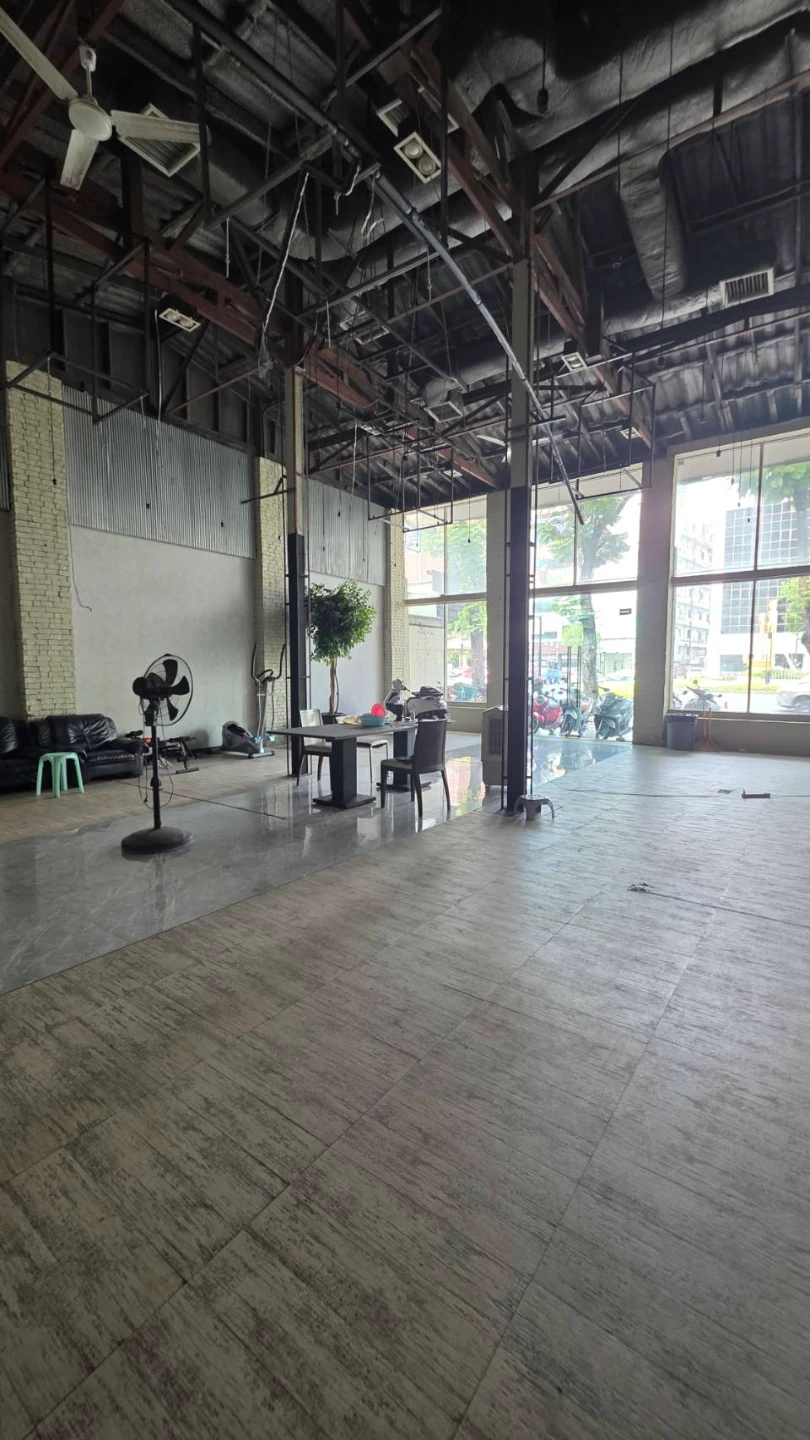 Commercial Space for Rent in Silom-Surawong Preview 5