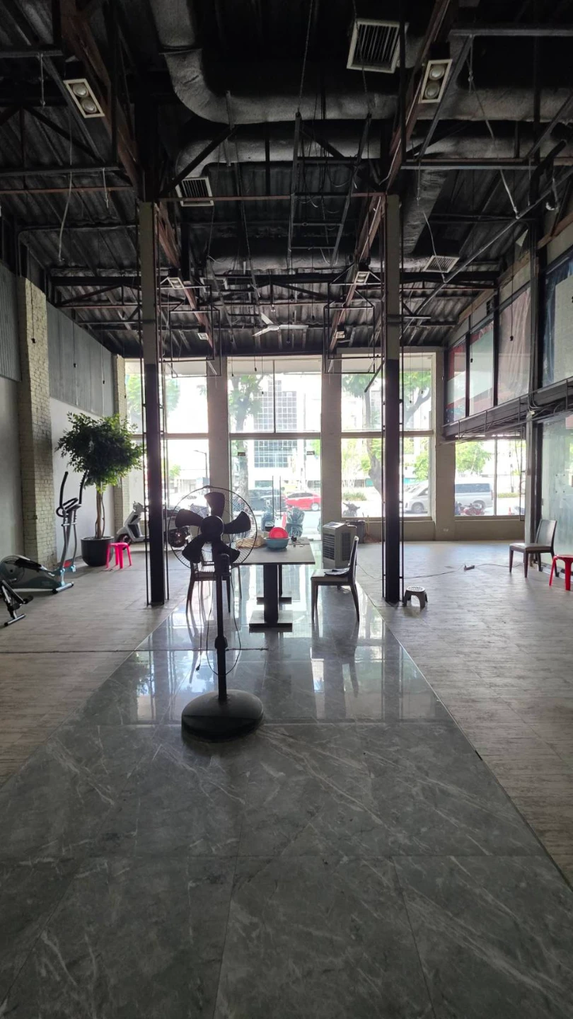 Commercial Space for Rent in Silom-Surawong Preview 6