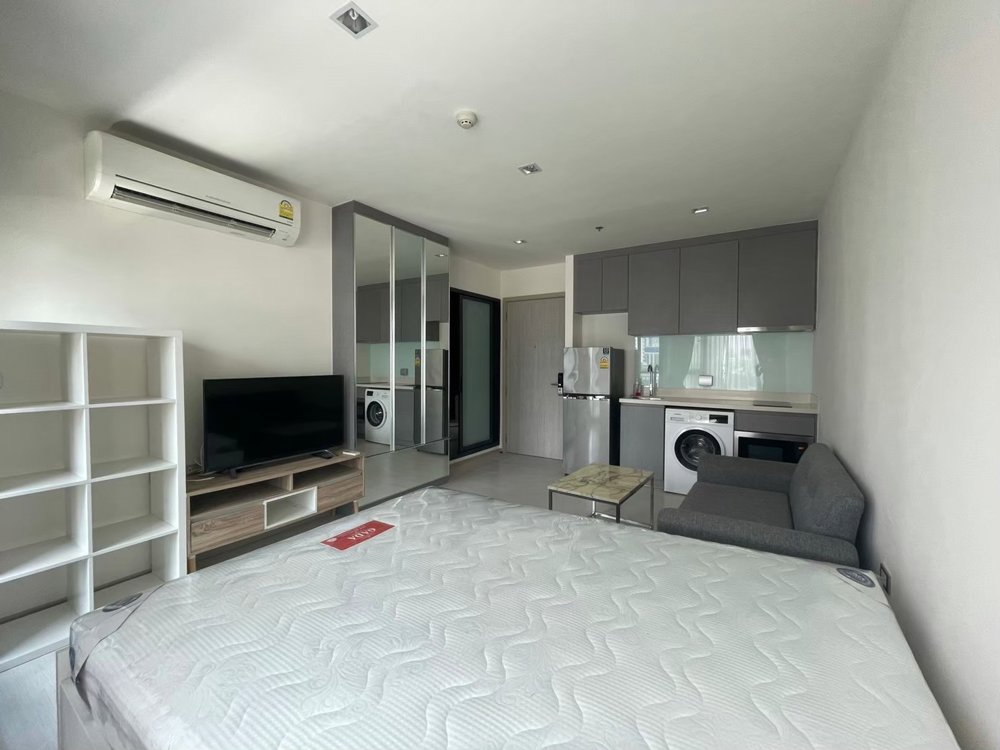 For Rent : Rhythm Sukhumvit 36-38 BTS Thonglor