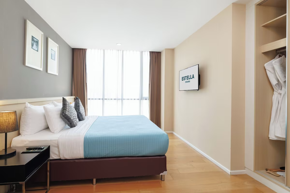 Estella Ekamai Service Apartments For Rent Preview 3