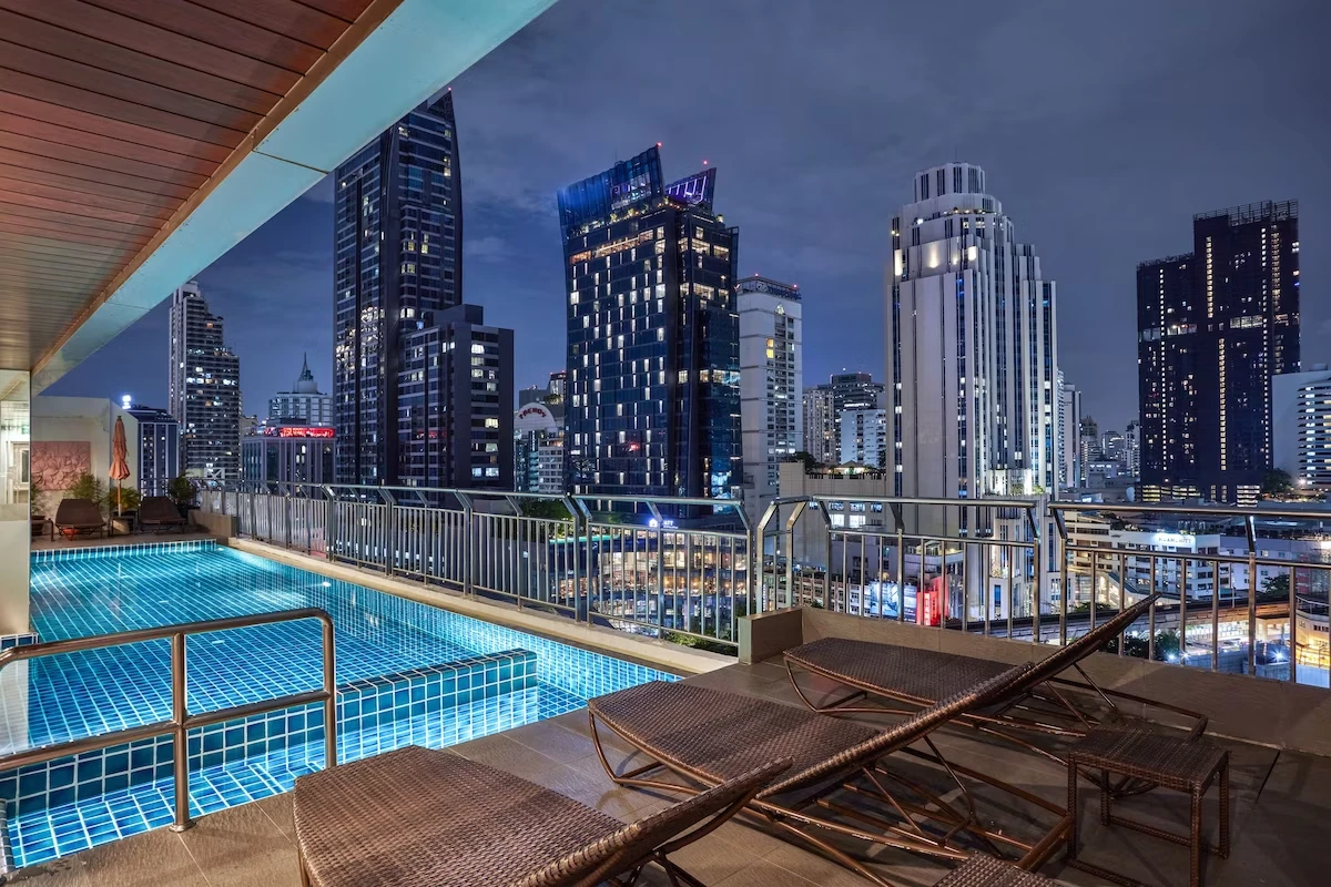 Adelphi Suites Serviced Apartments For Rent Preview 7