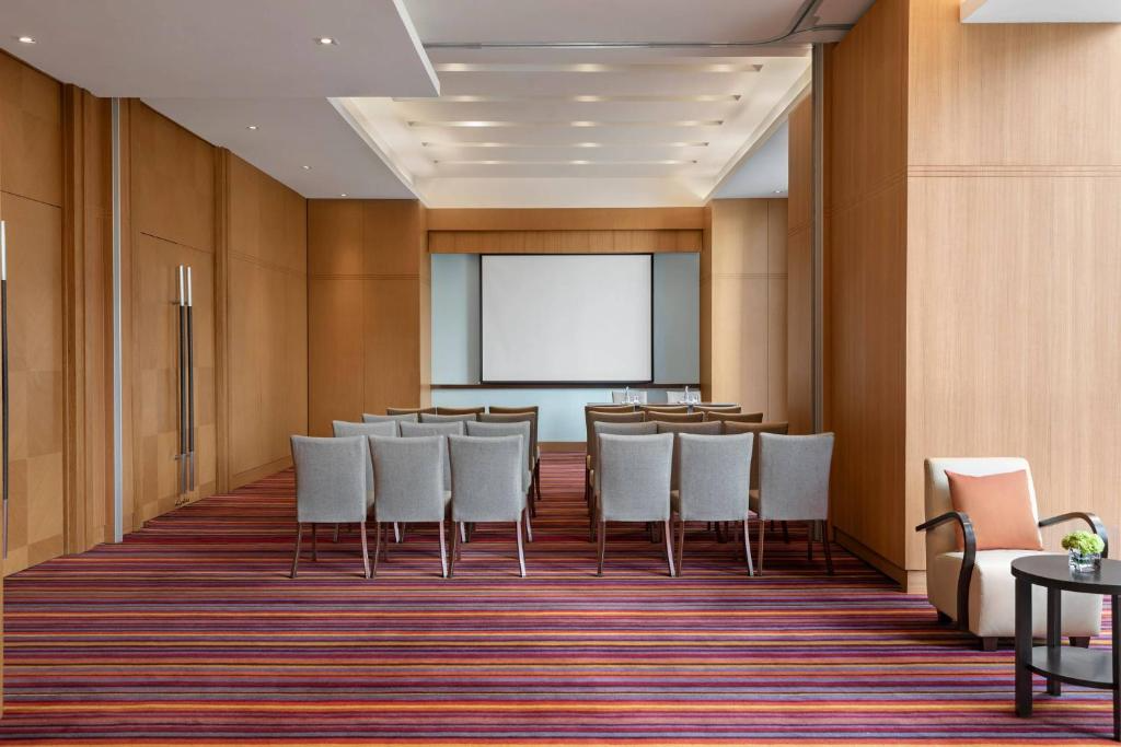 Marriott Executive Apartments Sukhumvit Park For Rent Preview 4