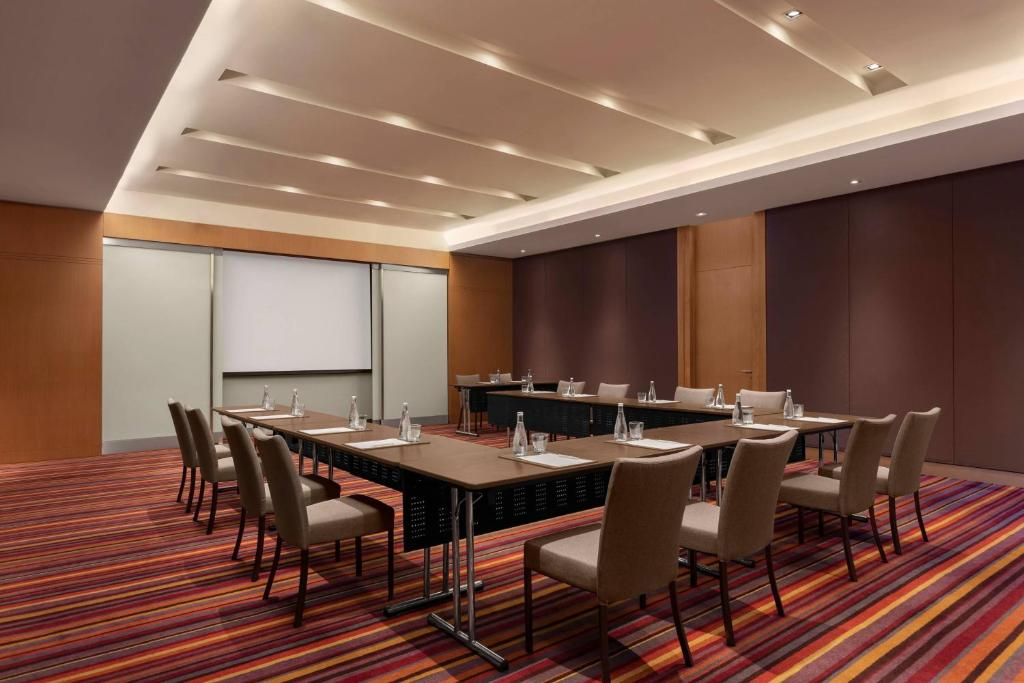 Marriott Executive Apartments Sukhumvit Park For Rent Preview 5