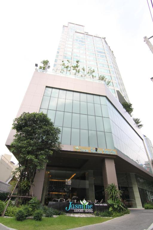 Jasmine Resort Hotel Service Apartments For Rent Preview 4