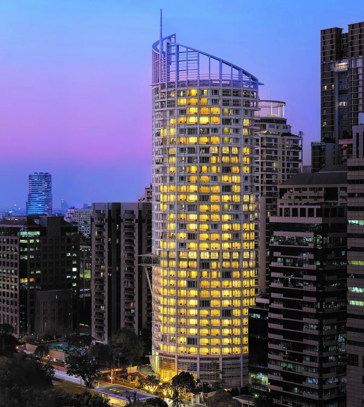 Dusit Suites Hotel Ratchadamri Service Apartments For Rent