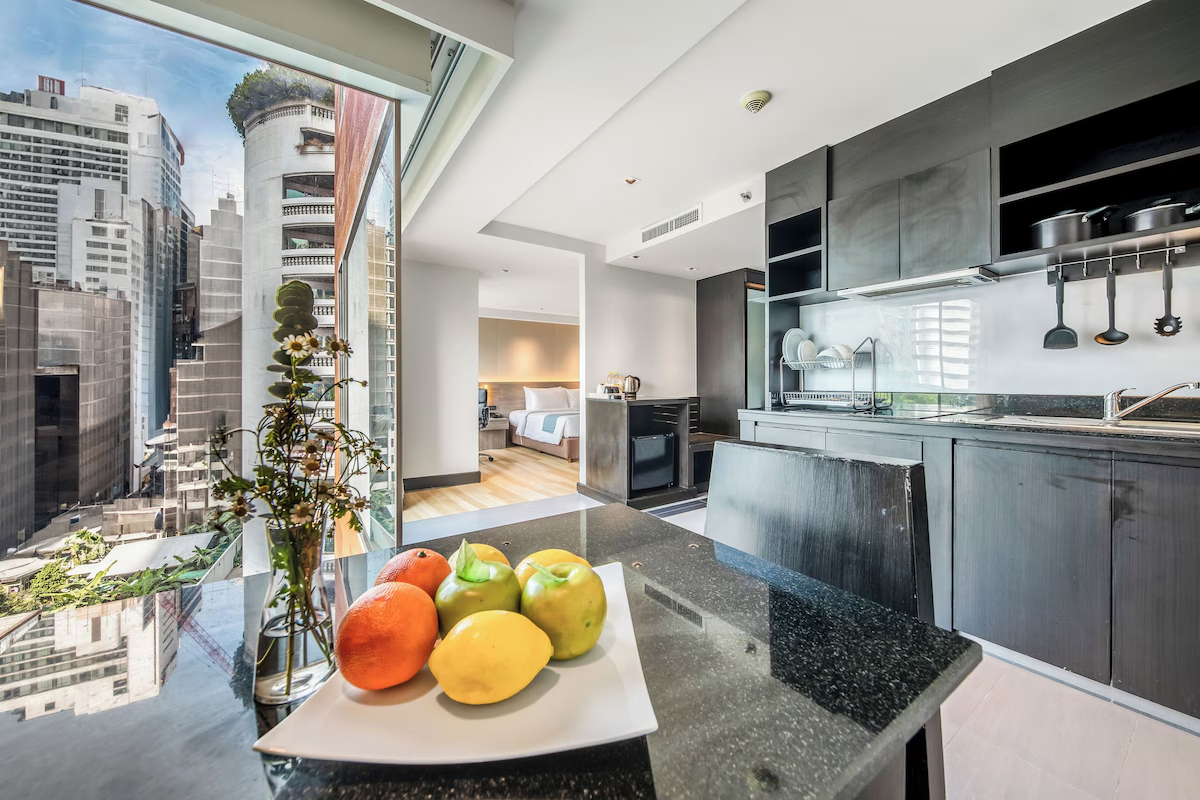 Golden Tulip Mandison Suites Service Apartments For Rent Preview 4