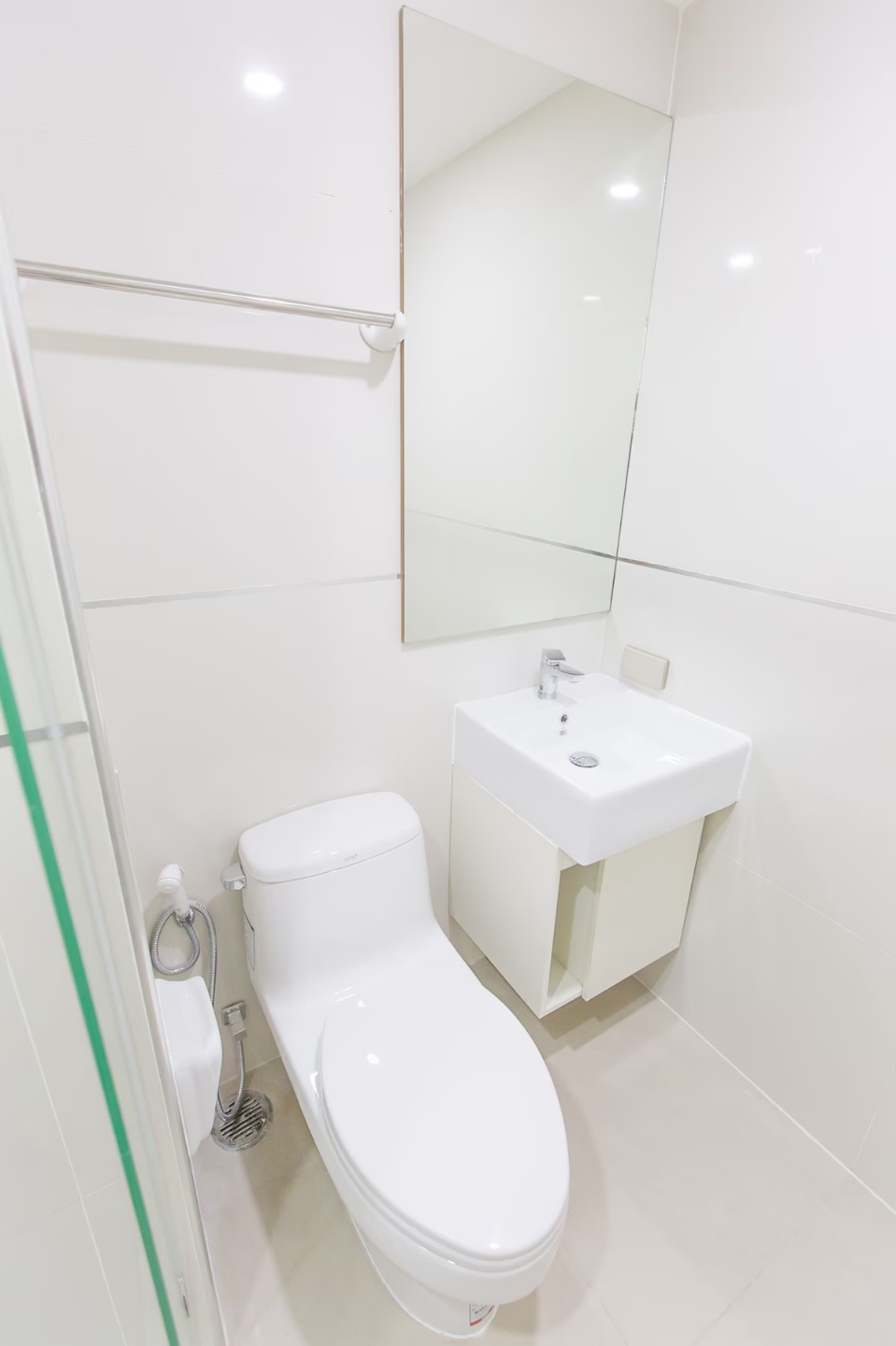 Like Sukhumvit 22 Hotel Service Apartments For Rent Preview 7