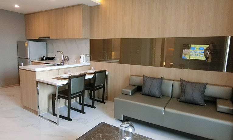 Miami Sukhumvit 49 Service Apartment For Rent Preview 7