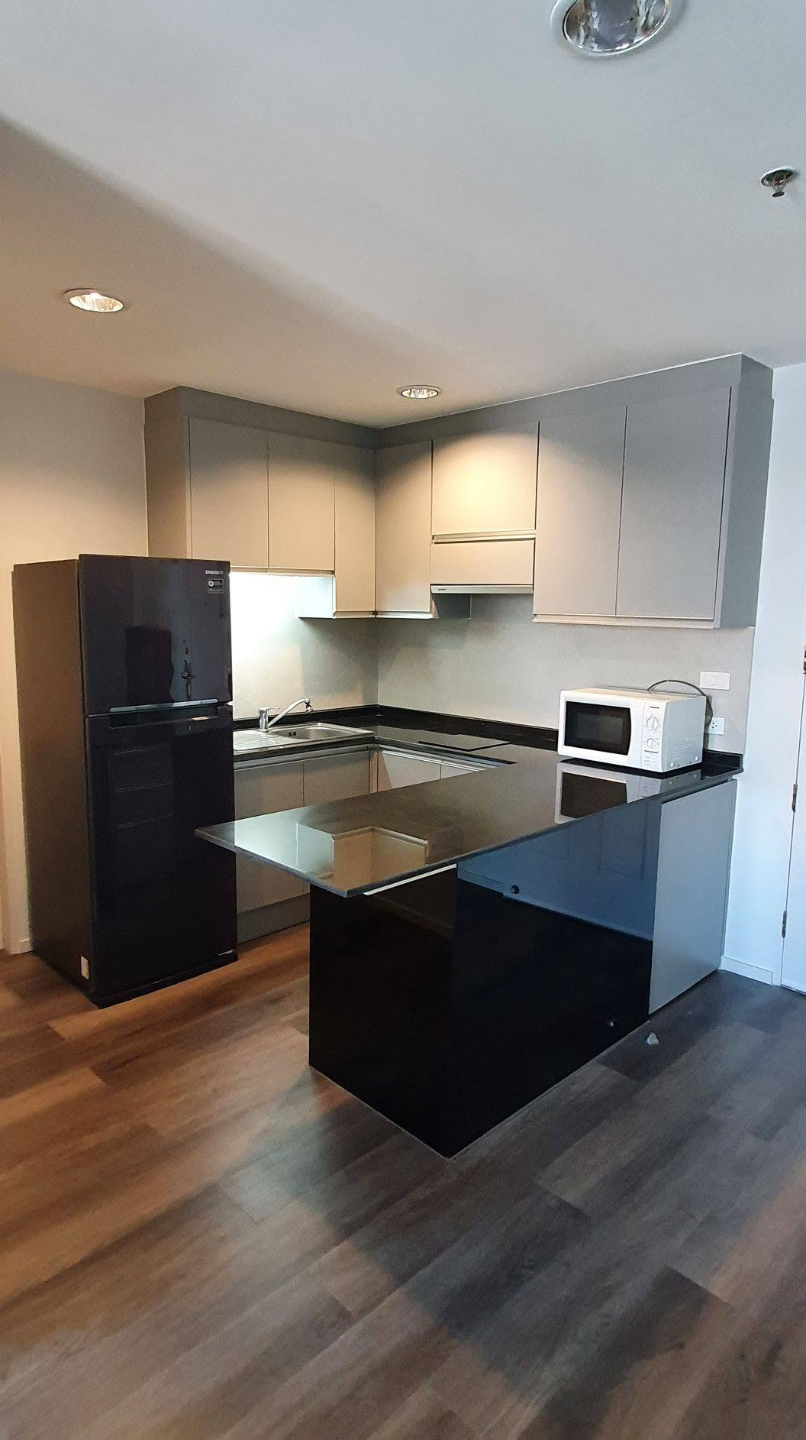Serene Place Sukhumvit 24 Condo For Rent Preview 2