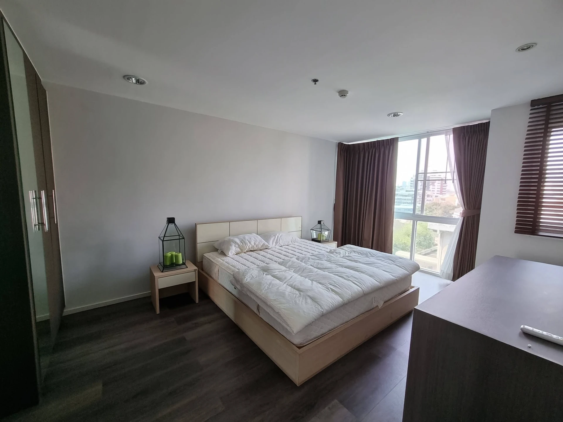 Serene Place Sukhumvit 24 Condo For Rent Preview 3