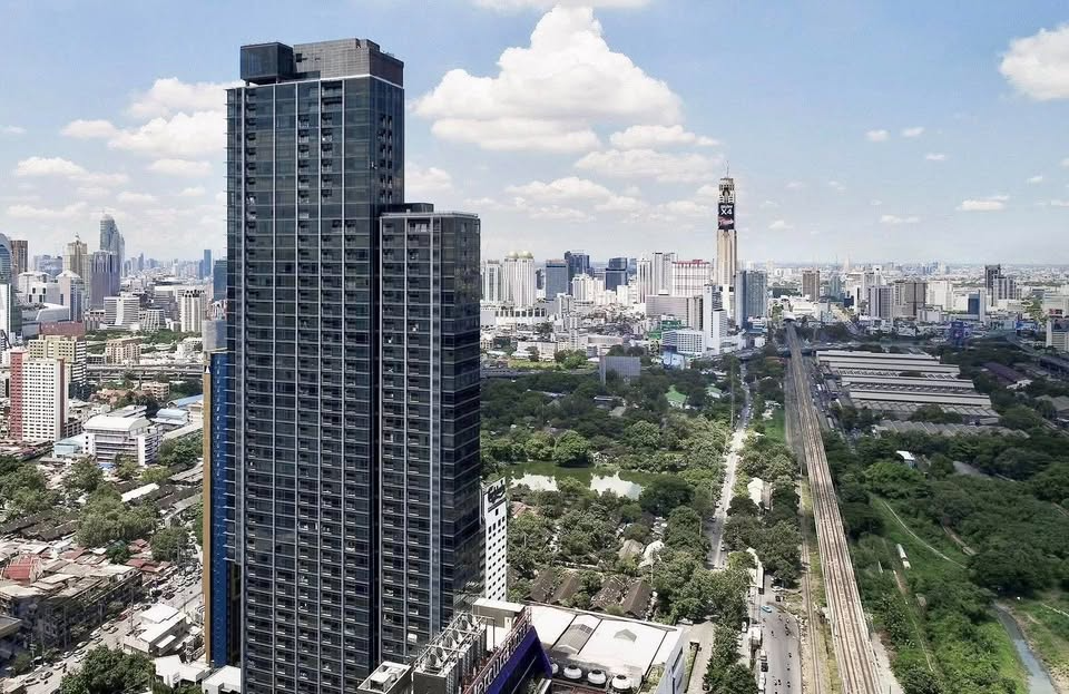 Circle Living Prototype Condo For Rent Preview 7