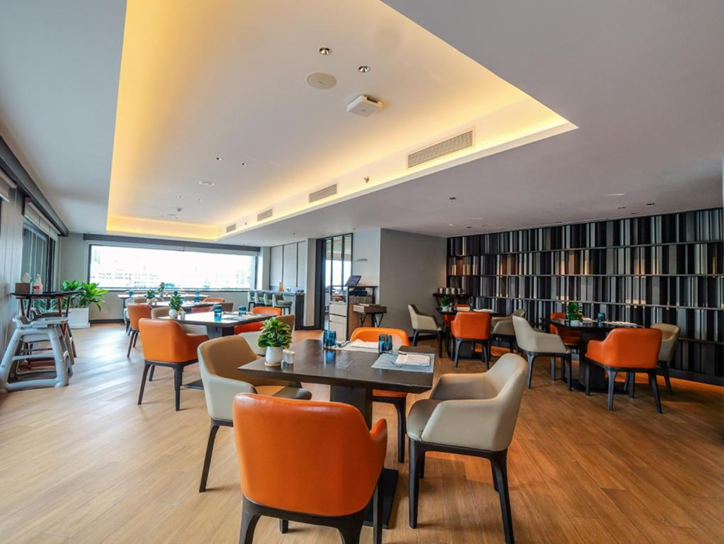 Marriott Executive Apartments Sukhumvit 50 Service Apartment For Rent Preview 6
