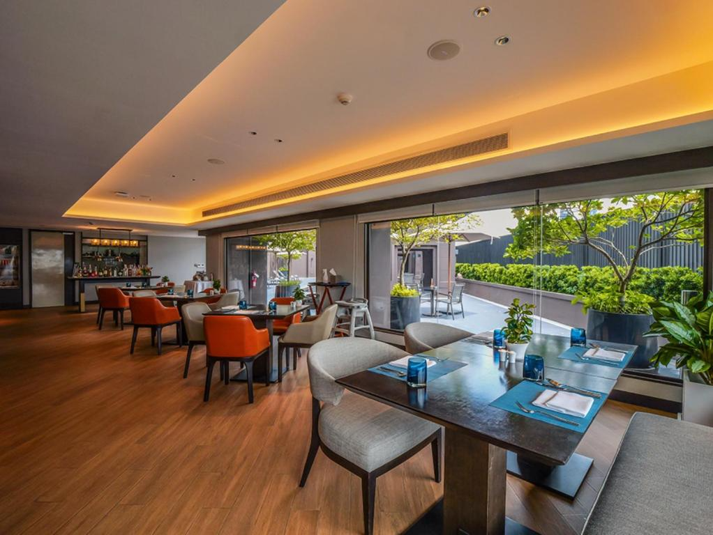 Marriott Executive Apartments Sukhumvit 50 Service Apartment For Rent Preview 7