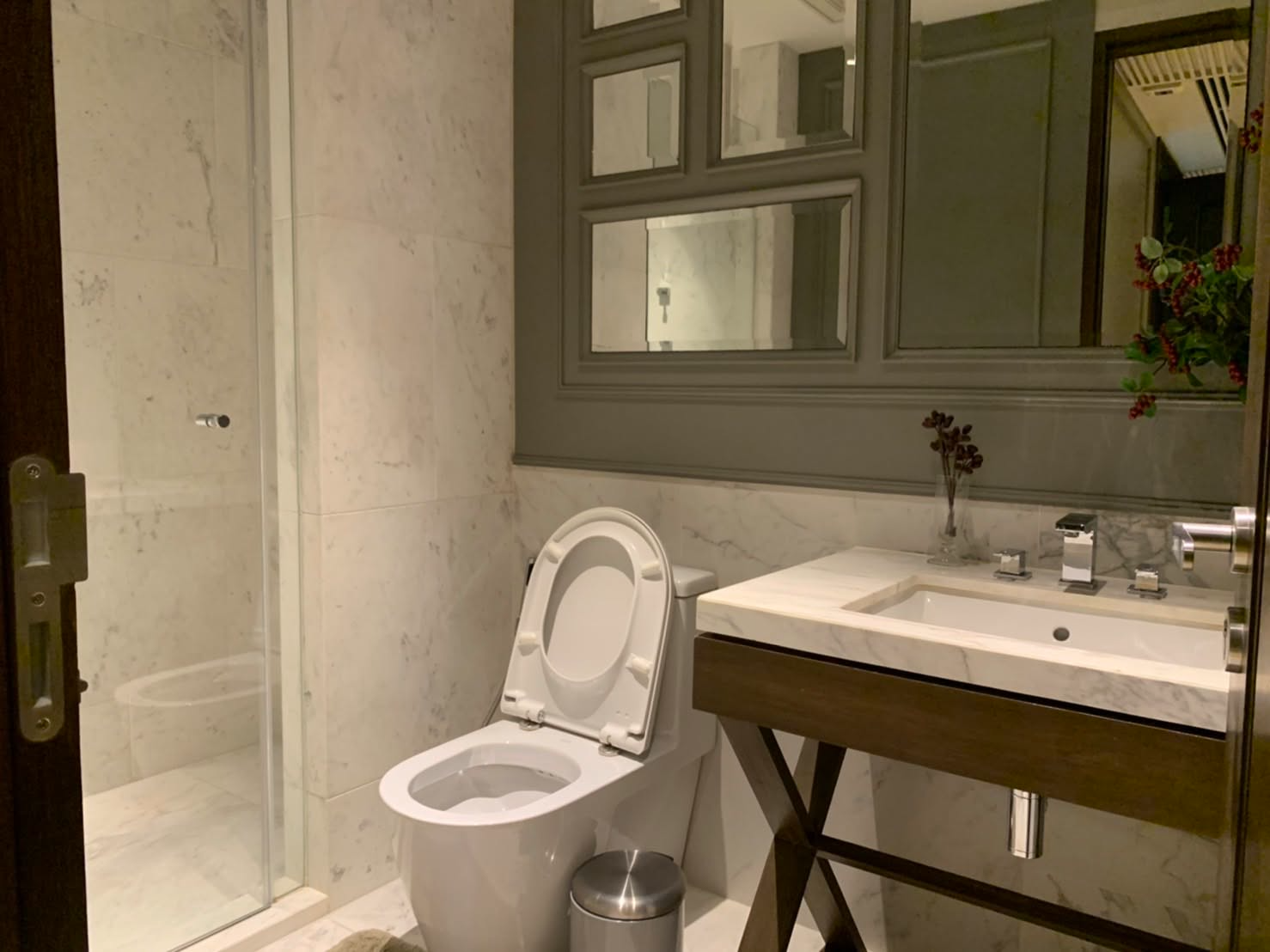 The Crest Sukhumvit 24 (BTS Phrom Phong) Condo For Rent Preview 2