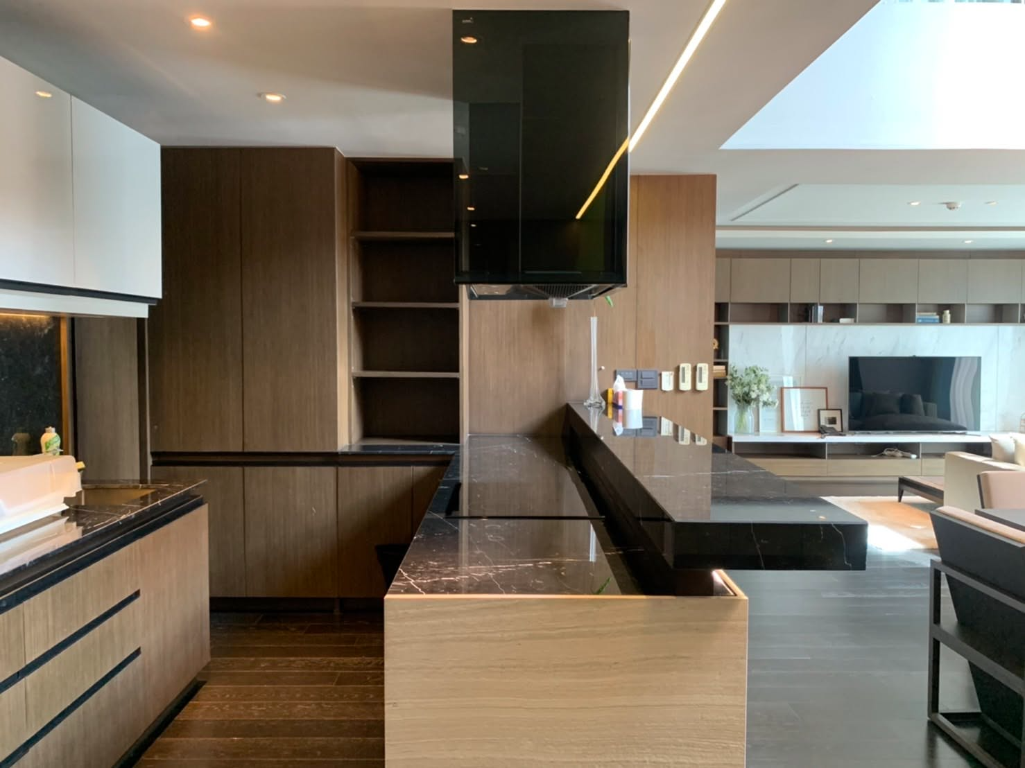 The Crest Sukhumvit 24 (BTS Phrom Phong) Condo For Rent Preview 4