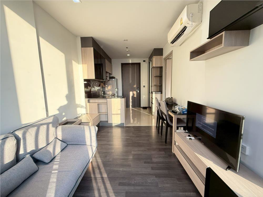 For Rent : The Line Asoke Ratchada close to Mrt Rama 9