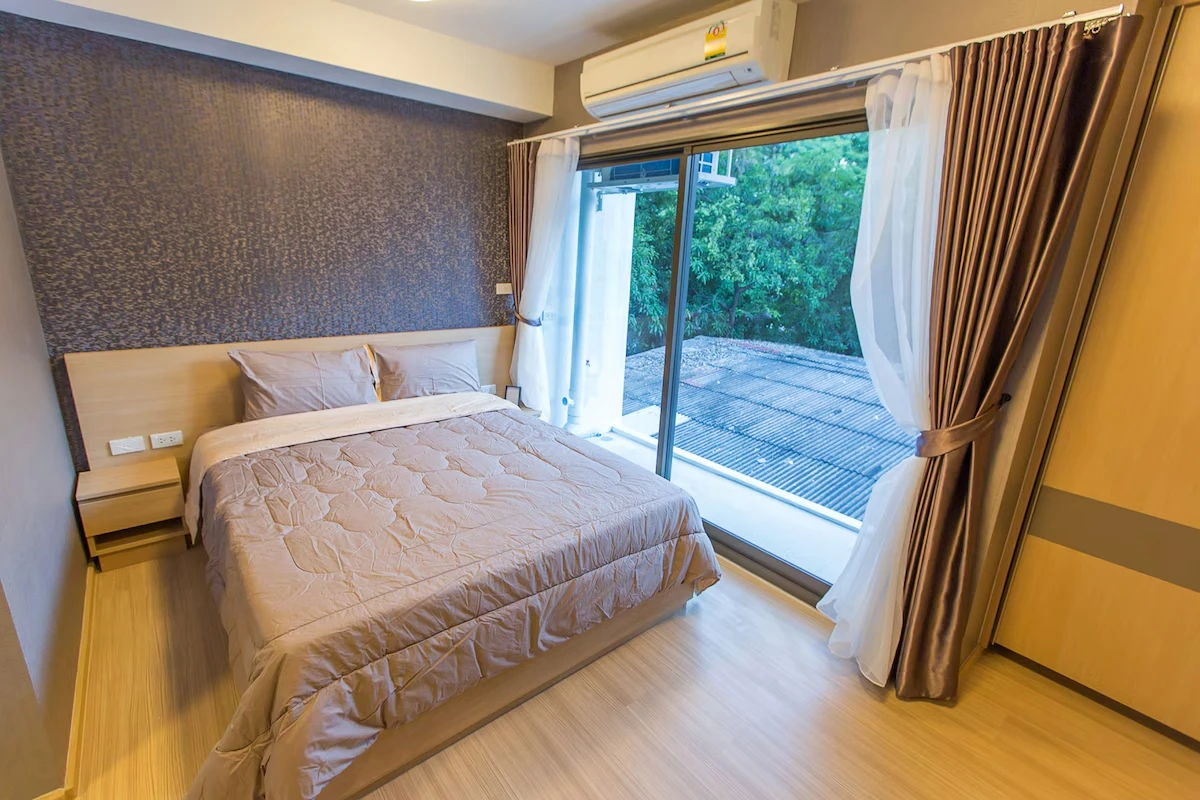 Like Sukhumvit 22 Hotel Service Apartments For Rent Preview 3