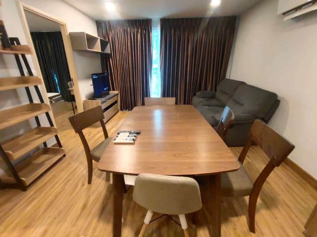 For Rent : Le Crique Condo Close to BTS Punnawithi