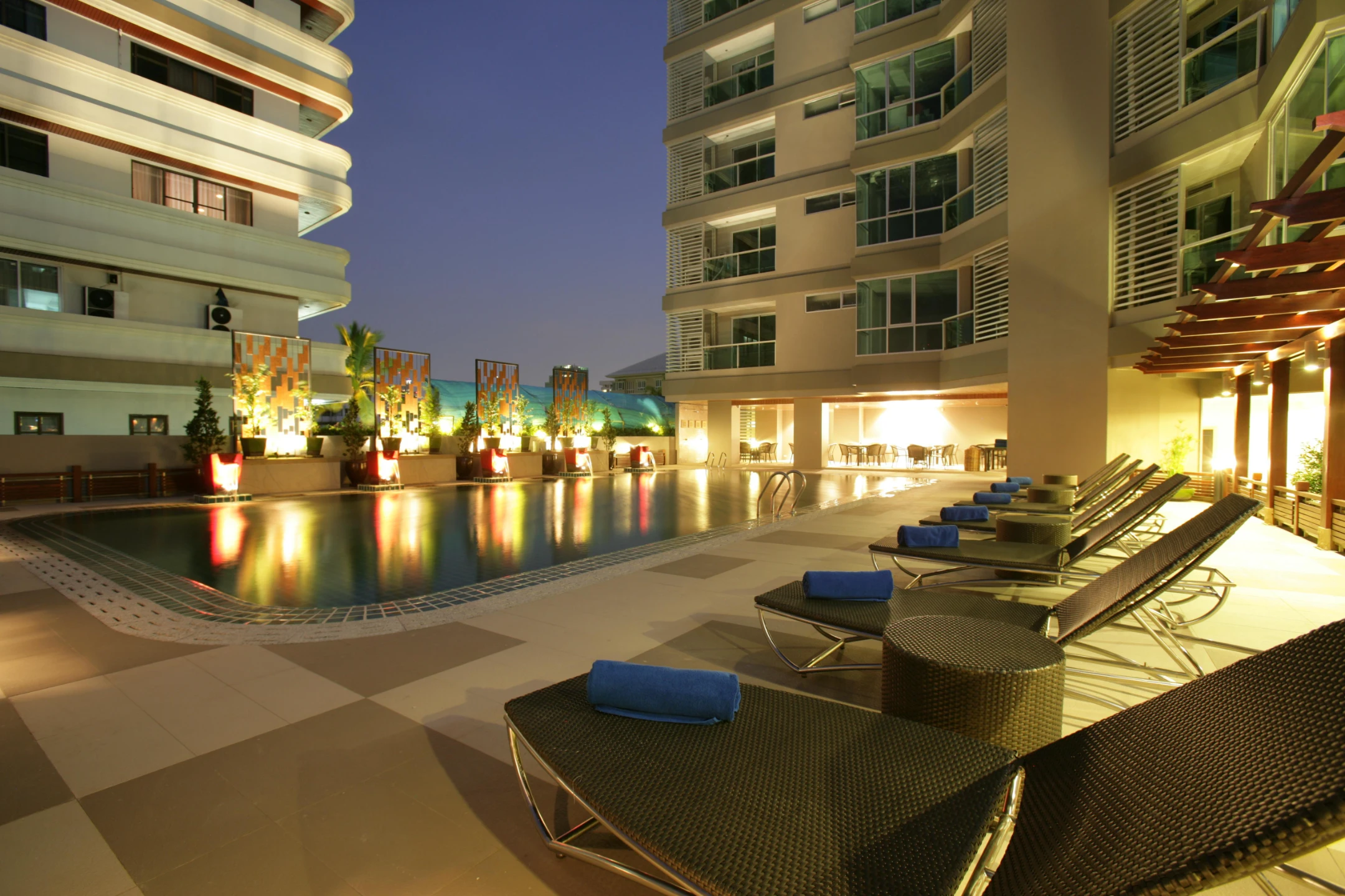 Adelphi Grande Serviced Apartments For Rent