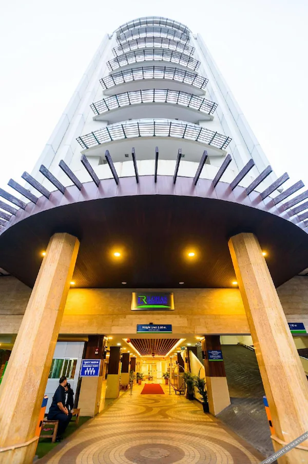 Lohas Residences Sukhumvit Service Apartments For rent