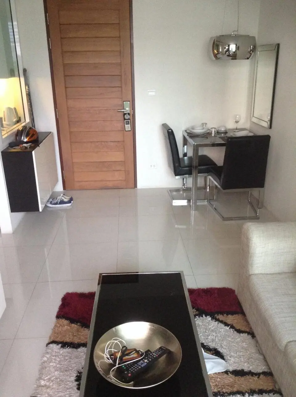 Beverly 33 Service Apartments For Rent Preview 2