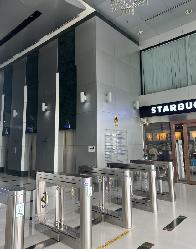 CIT Tower Office For Rent Preview 4