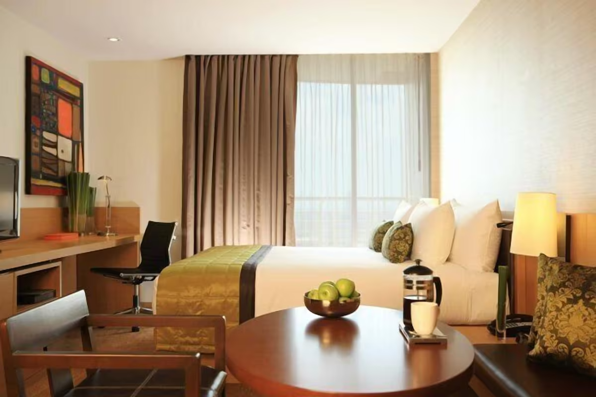 JC Kevin Sathorn Bangkok Hotel Service Apartments For Rent Preview 4