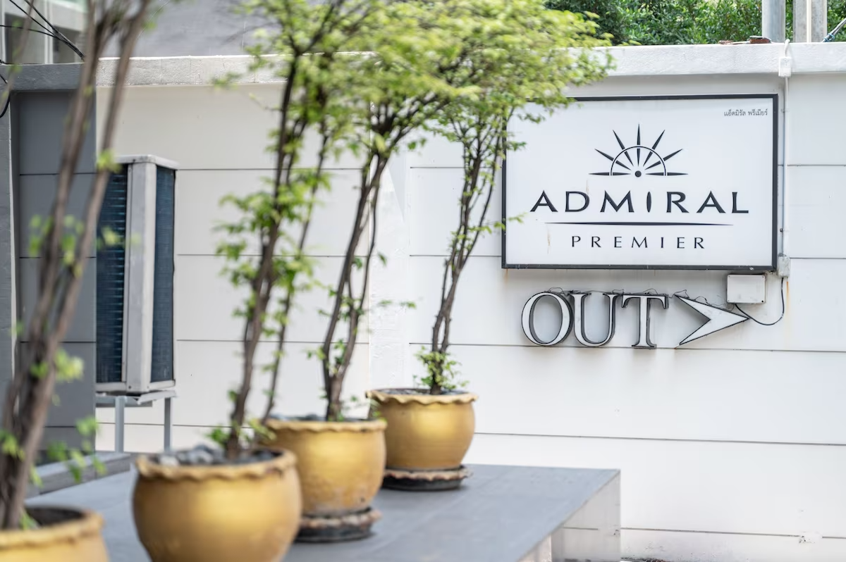 Admiral Premier Bangkok Serviced Apartments For Rent
