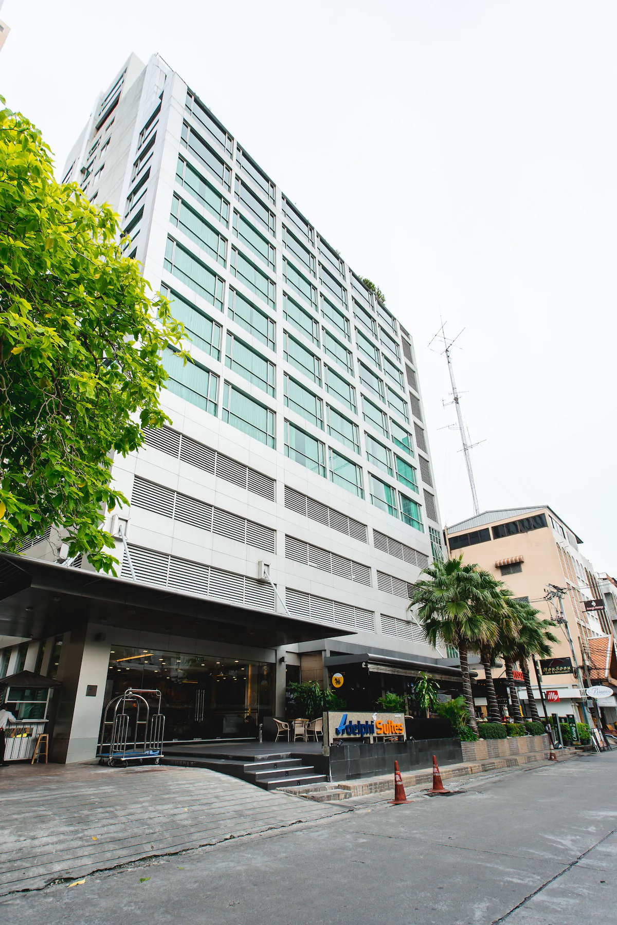 Adelphi Suites Serviced Apartments For Rent