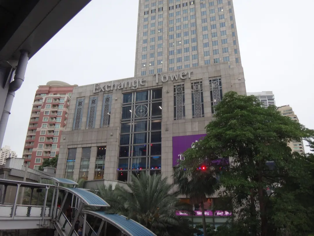 Exchange Tower Office For Rent Preview 4