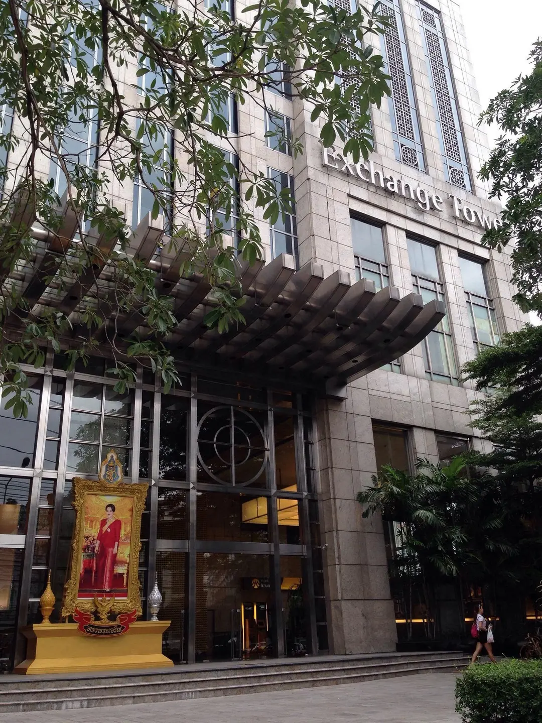 Exchange Tower Office For Rent Preview 5