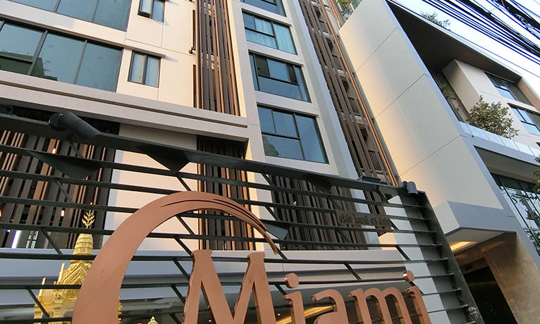 Miami Sukhumvit 49 Service Apartment For Rent