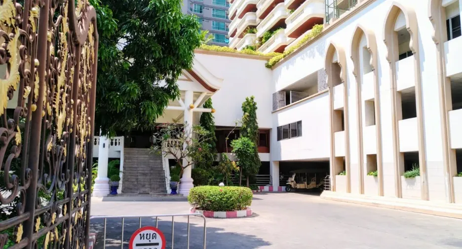 Charan Tower Residence – Service Apartments