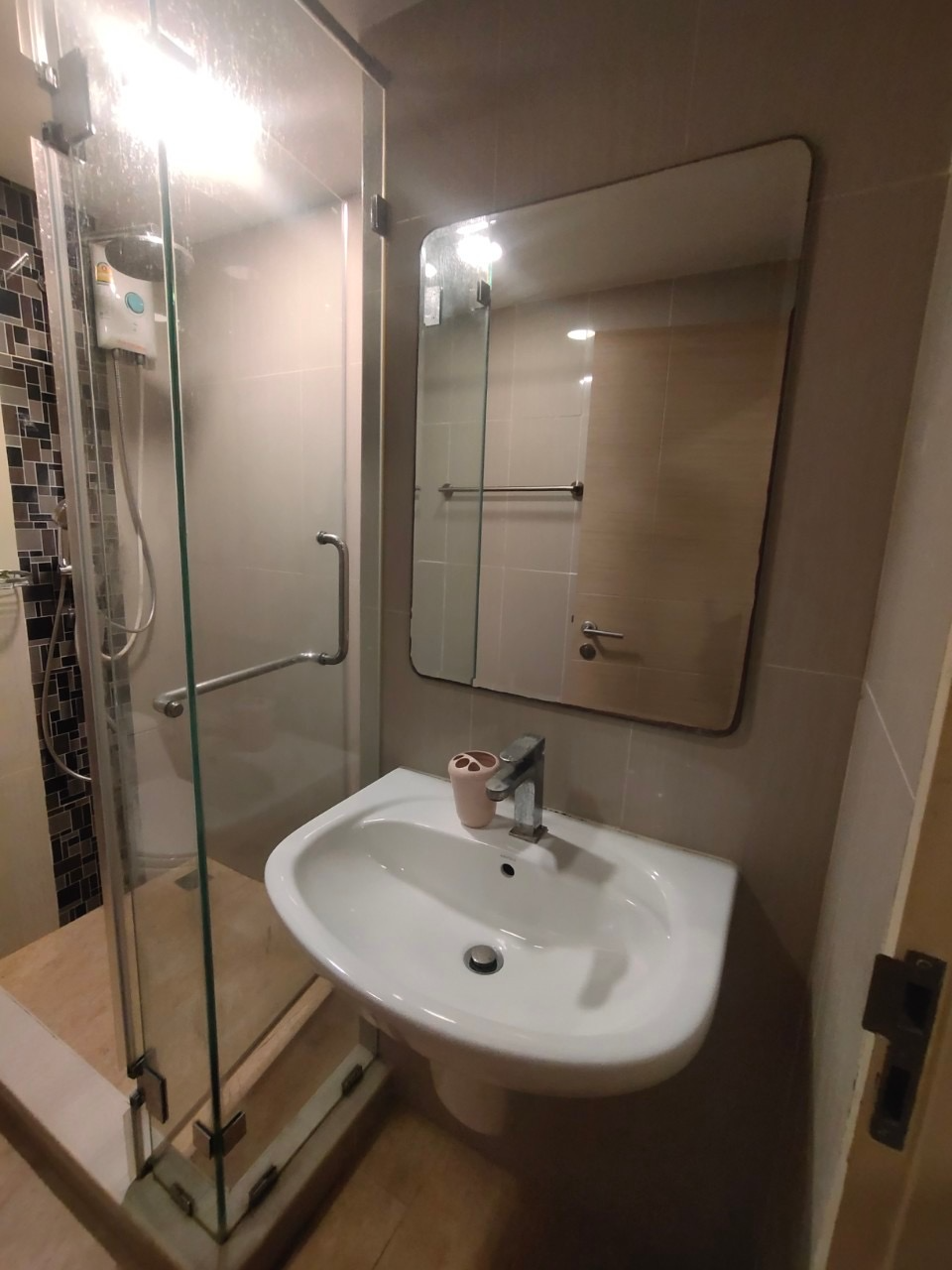 For Rent : Le Crique Condo Close to BTS Punnawithi Preview 4