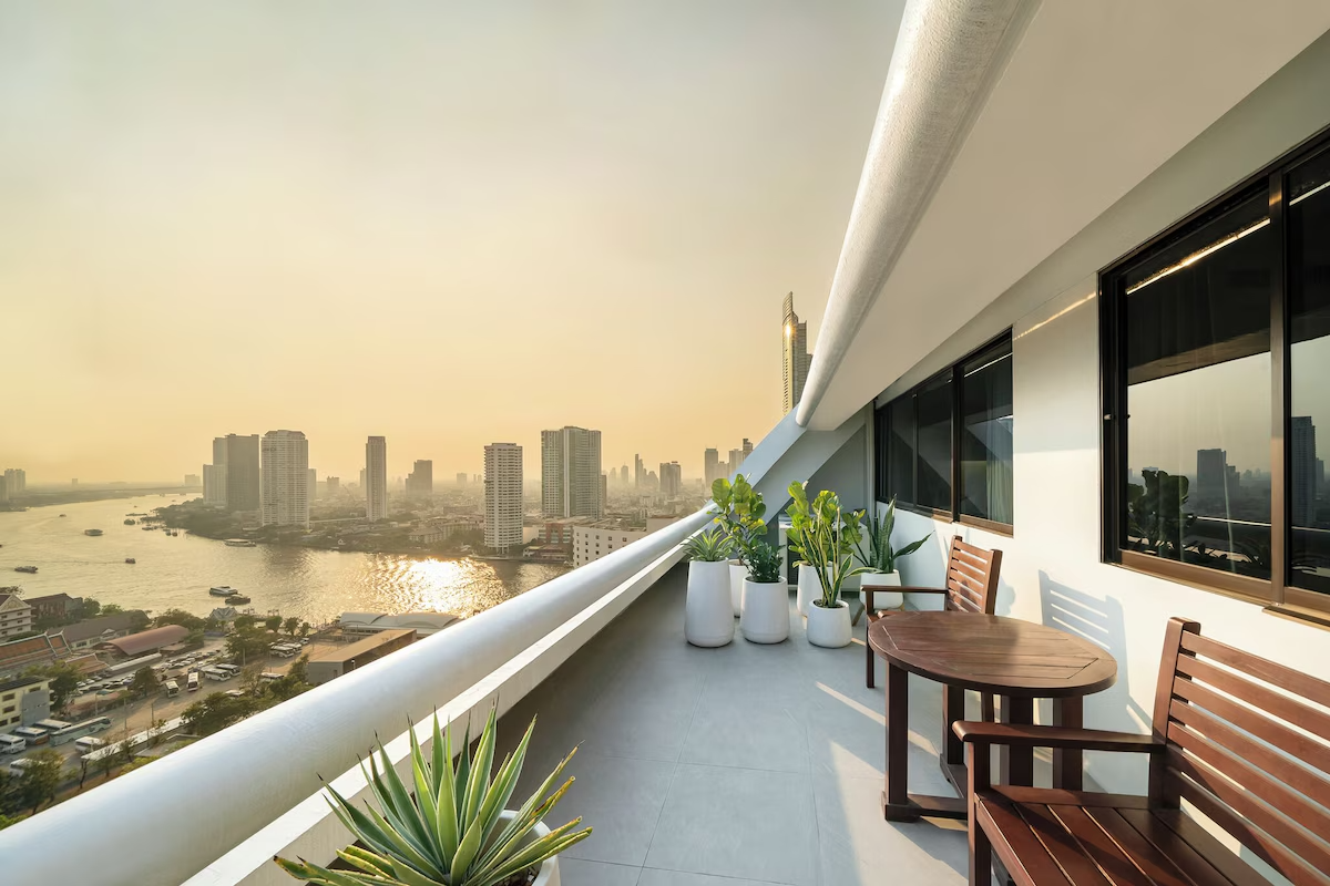 Centre Point Hotel Silom – Serviced Apartments For Rent Preview 6