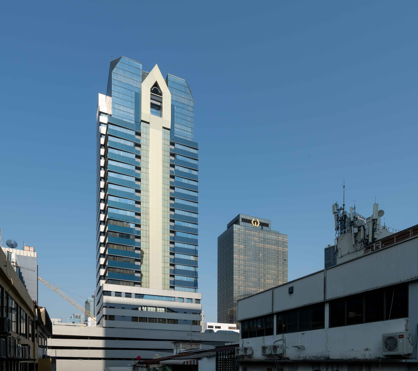Thaniya Tower A Office For Rent Preview 5