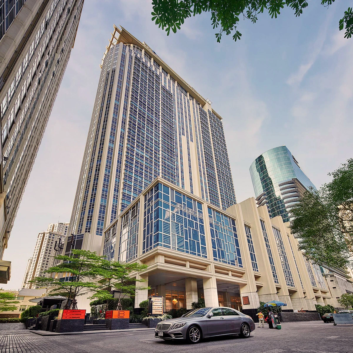 Athenee Tower Office For Rent
