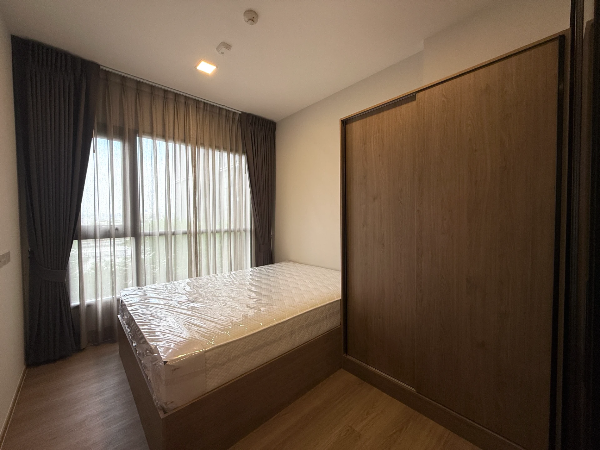For Rent : Chapter One Spark Charan  Close to MRT Bang Phlat Preview 3