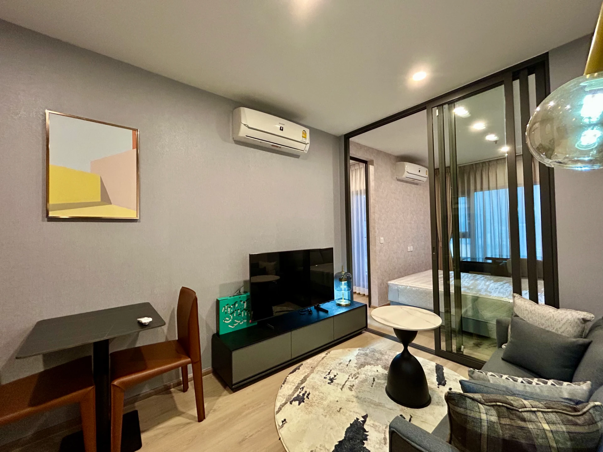 Life Rama4 Asoke (Close to BTS Queen Sirikit National Convention Center) Condo For Rent Preview 3