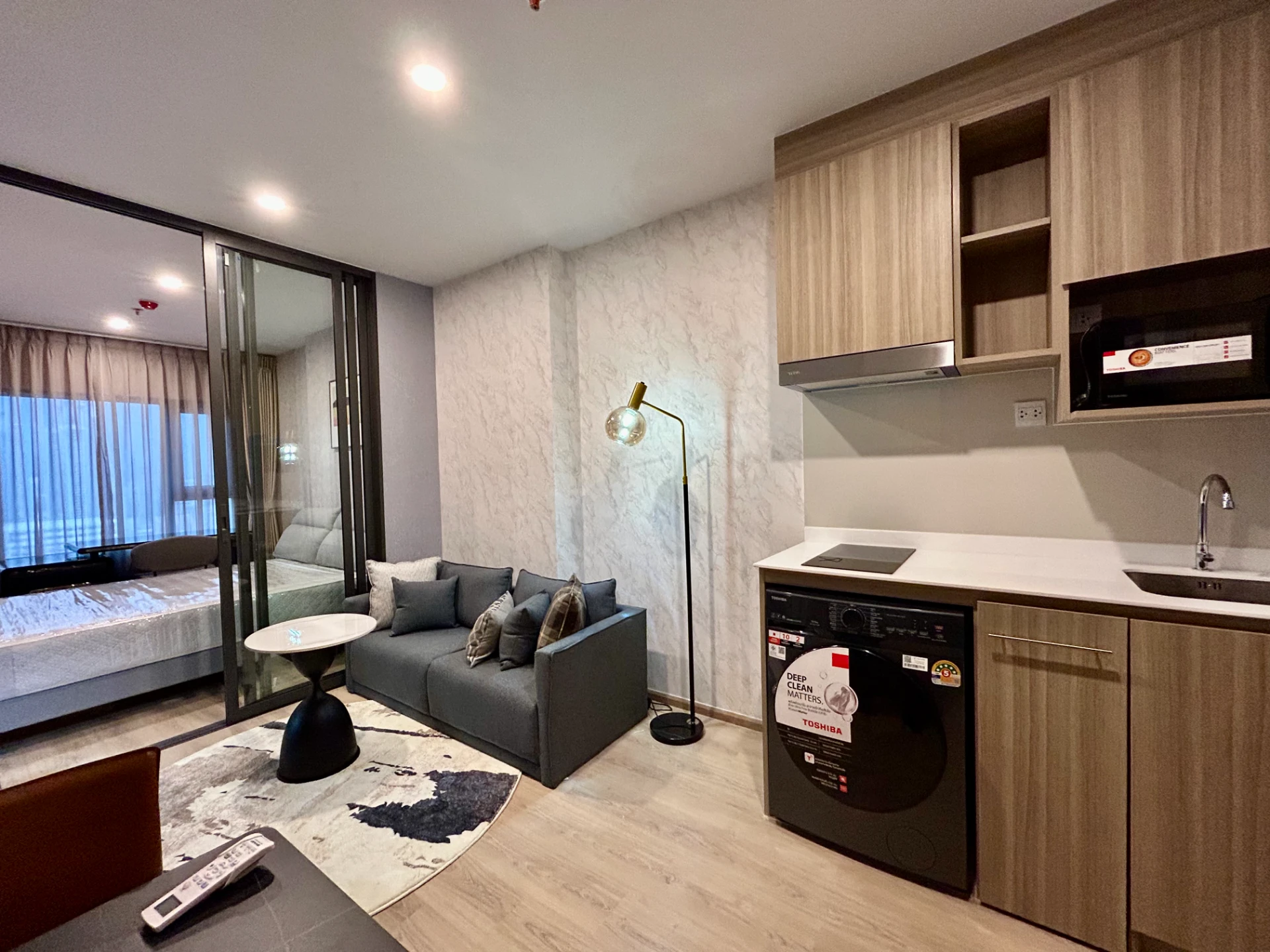 Life Rama4 Asoke (Close to BTS Queen Sirikit National Convention Center) Condo For Rent Preview 4