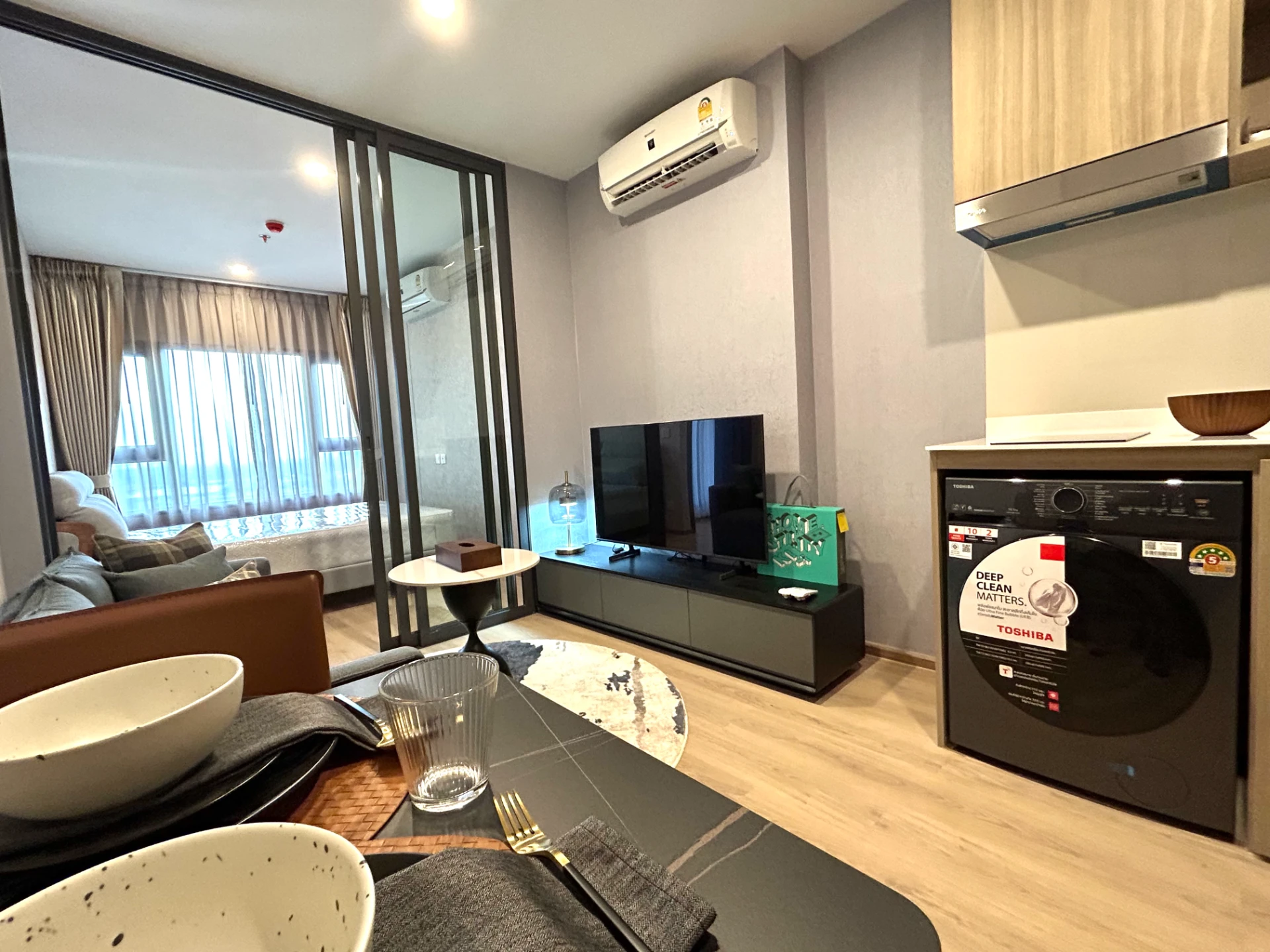 For Rent : Life Rama4 Asoke to MRT Queen Sirikit National Convention Centre (QSNCC) Preview 3