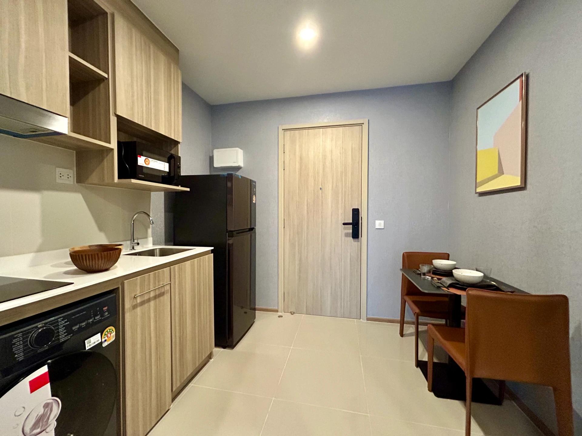 Life Rama4 Asoke (Close to BTS Queen Sirikit National Convention Center) Condo For Rent Preview 6