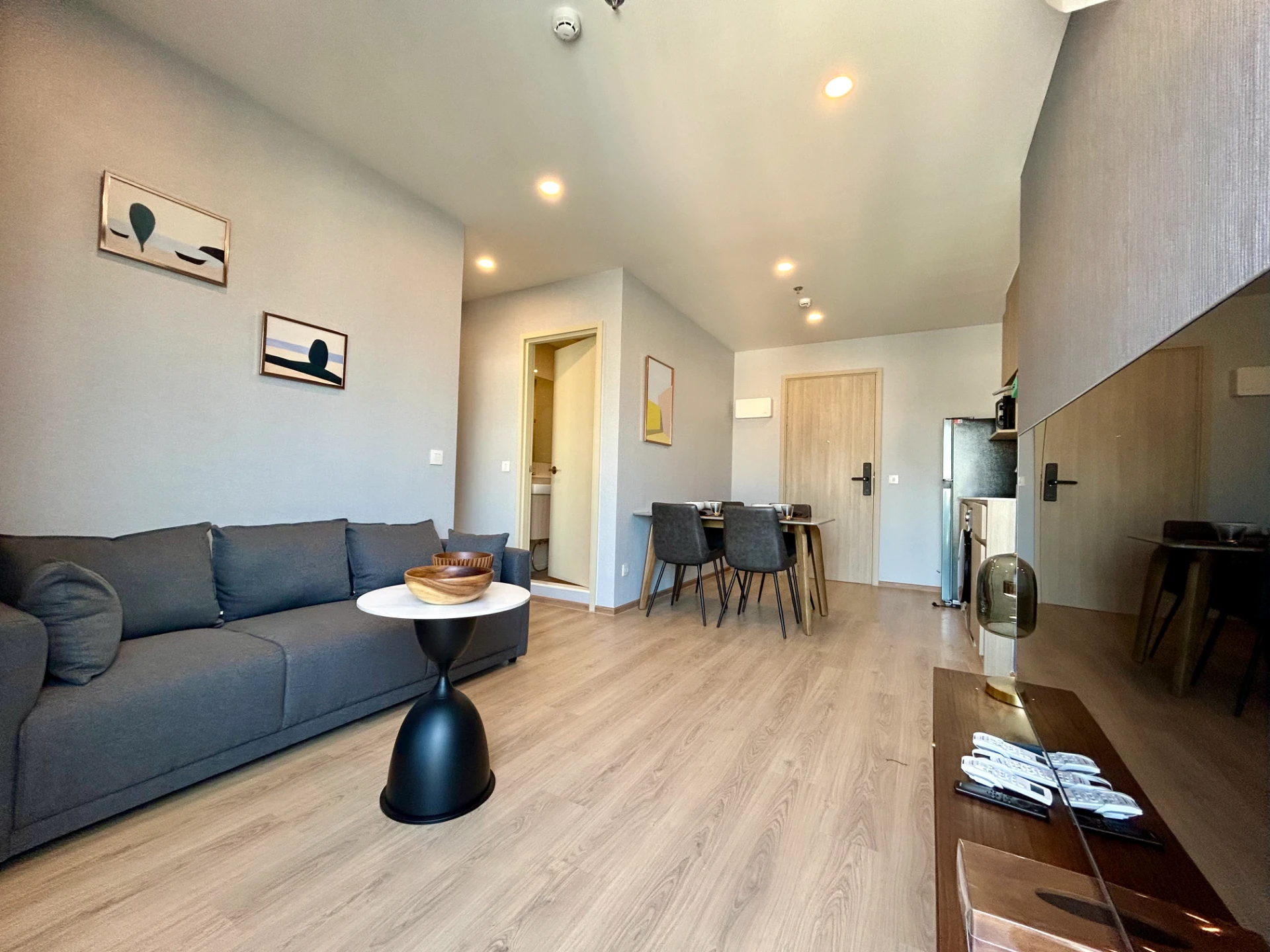 For Rent : Life Rama4 Asoke to MRT Queen Sirikit National Convention Centre (QSNCC) Preview 2